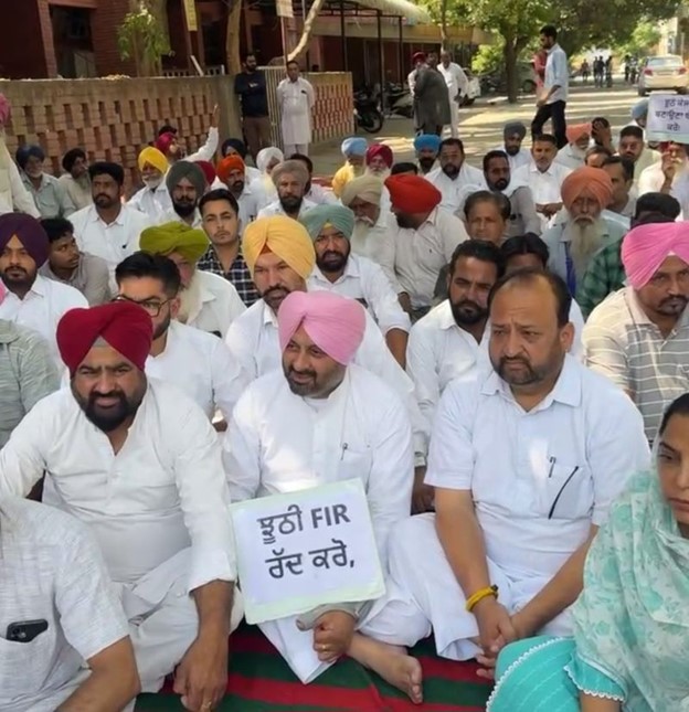 Congress MLA Dhillon, others stage hunger strike over FIR against party activists; police assures SIT probe